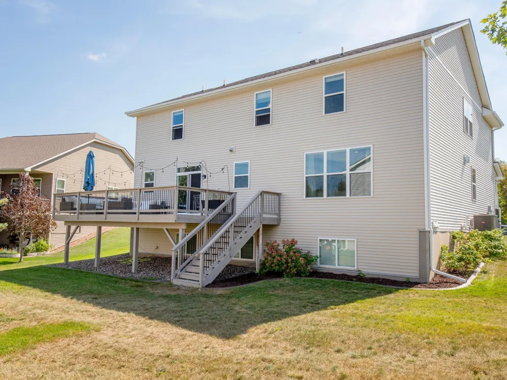 9827 66th Street S Cottage Grove, MN 55016