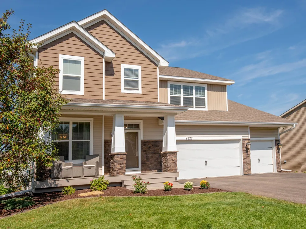 9827 66th Street S Cottage Grove, MN 55016
