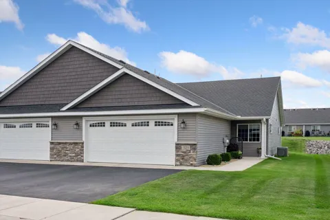 323 Geneva Lane