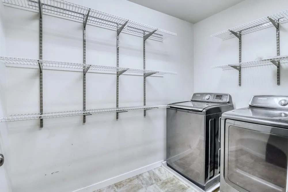 6242 63rd Avenue S Fargo, ND 58104