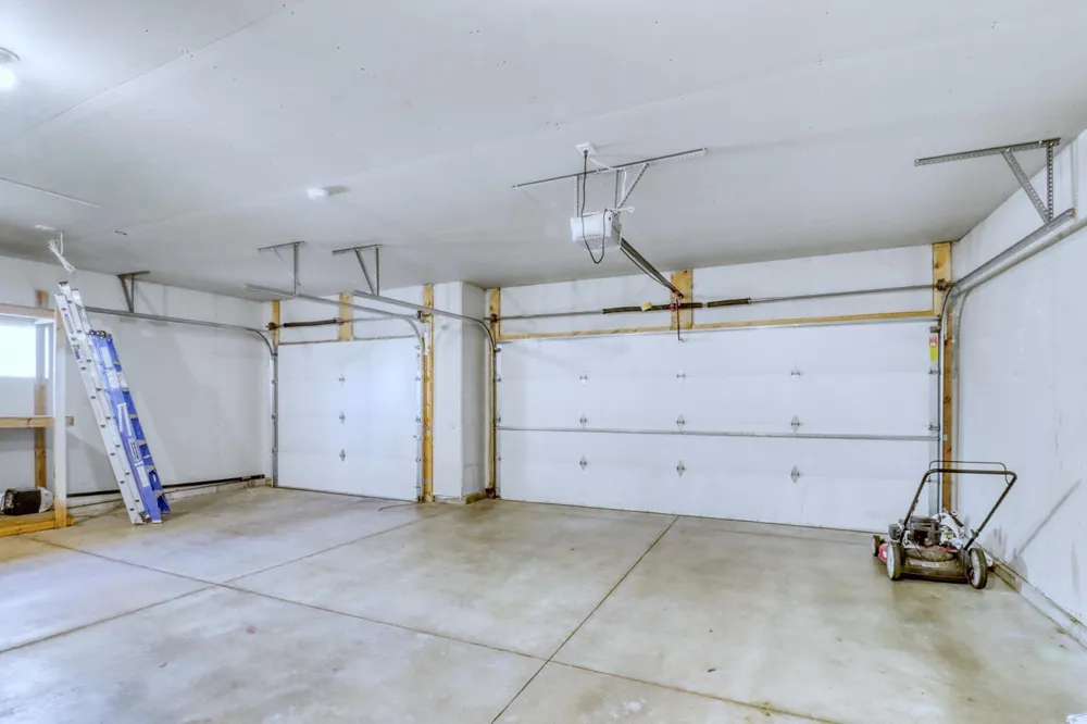 6242 63rd Avenue S Fargo, ND 58104