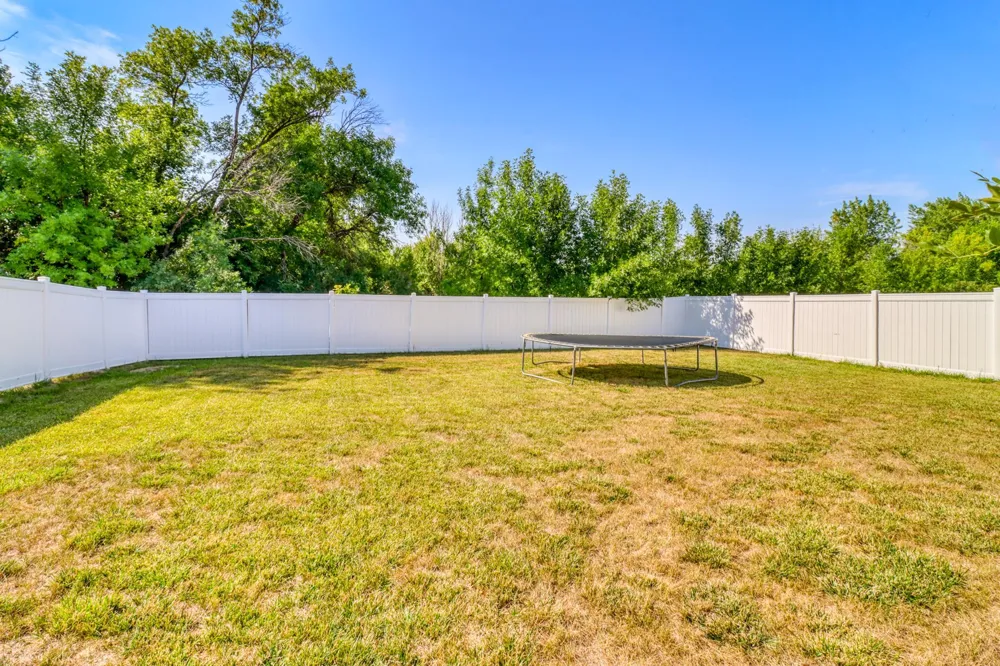 6242 63rd Avenue S Fargo, ND 58104