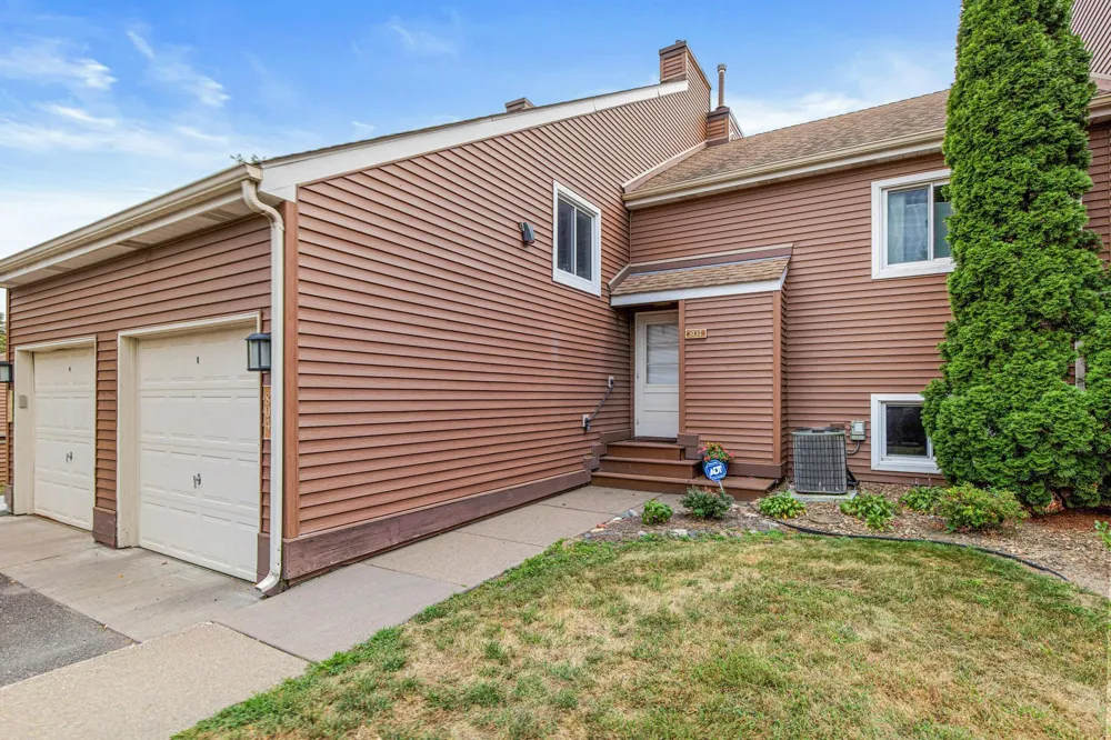 804 Seal Street Saint Paul, MN 55114
