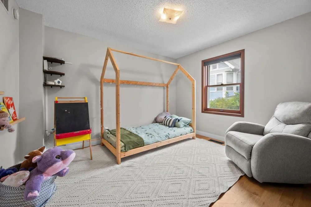 235 Kent Street Saint Paul, MN 55102