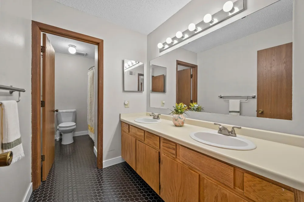 235 Kent Street Saint Paul, MN 55102