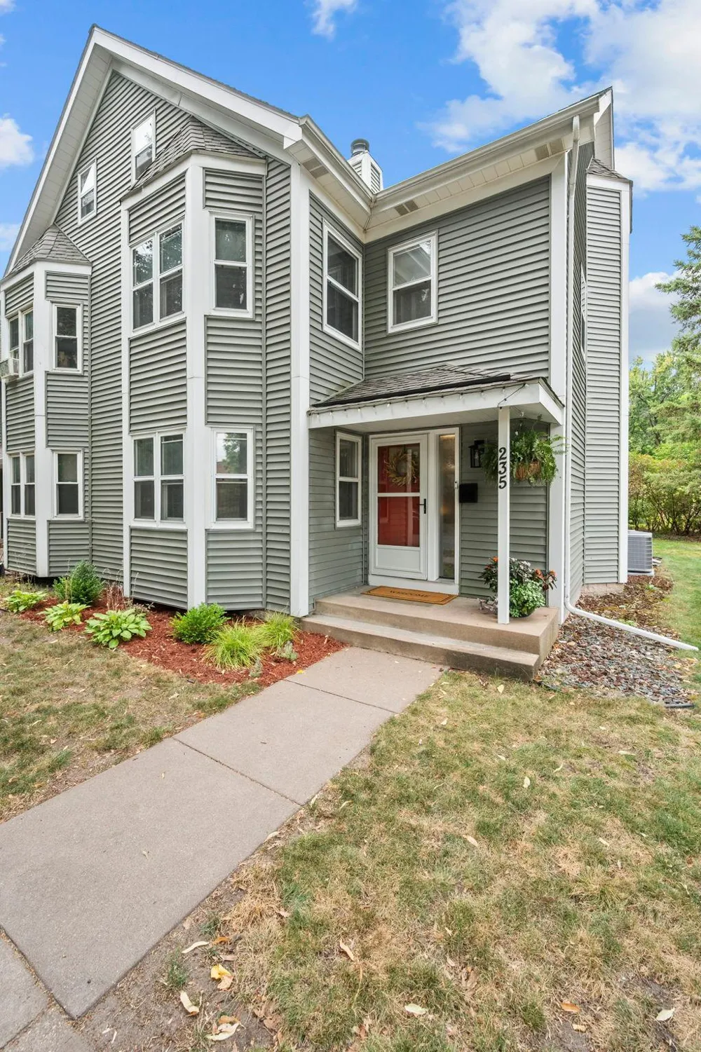 235 Kent Street Saint Paul, MN 55102