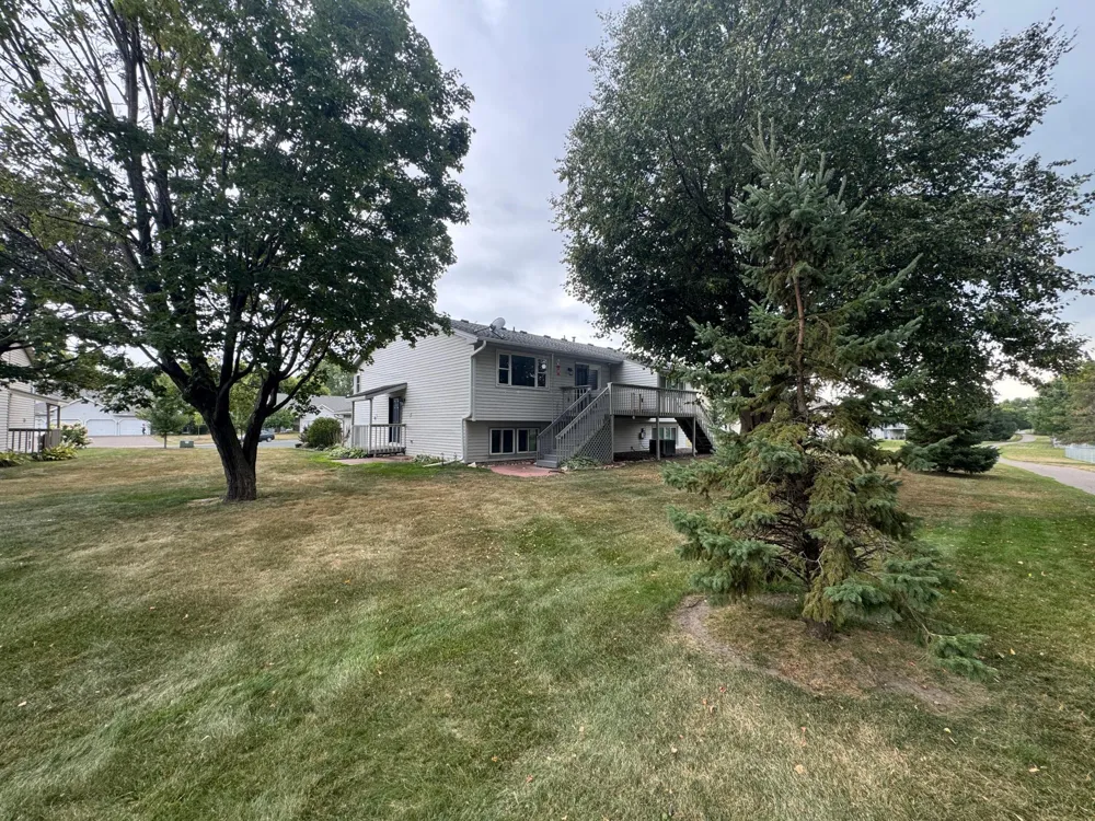 6279 Monticello Lane Maple Grove, MN 55369