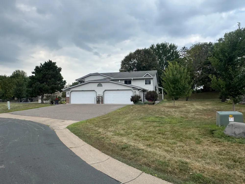 6279 Monticello Lane Maple Grove, MN 55369