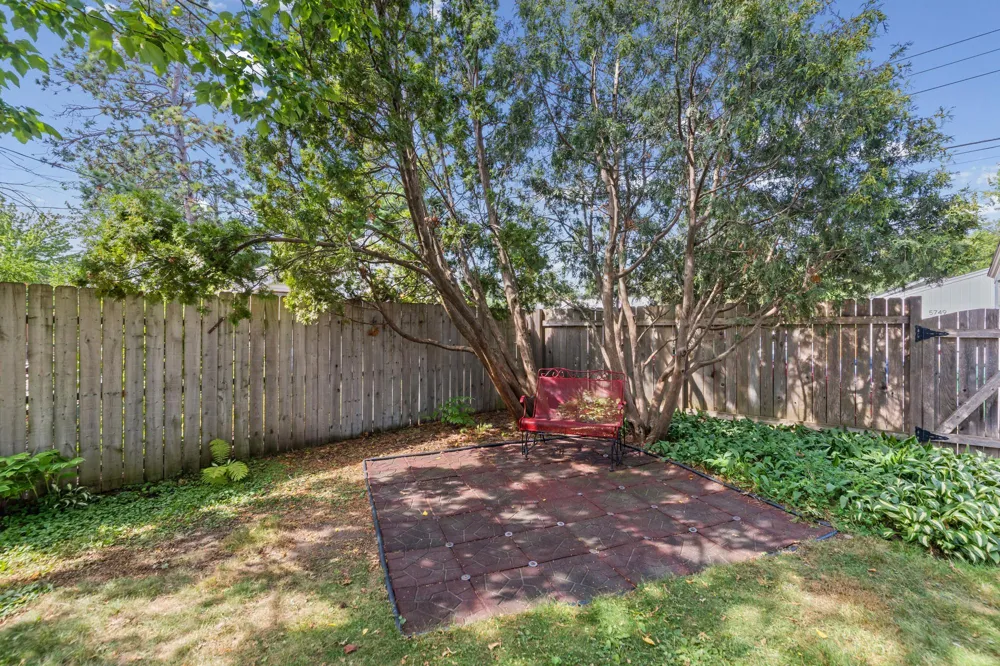 5748 1st Avenue S Minneapolis, MN 55419