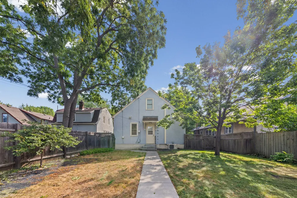 5748 1st Avenue S Minneapolis, MN 55419
