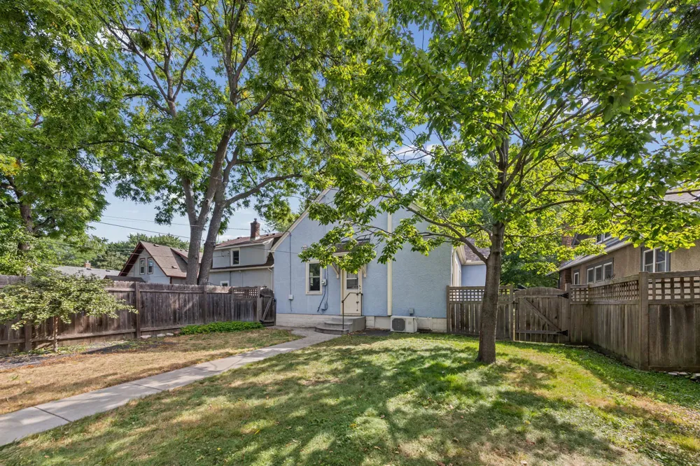 5748 1st Avenue S Minneapolis, MN 55419