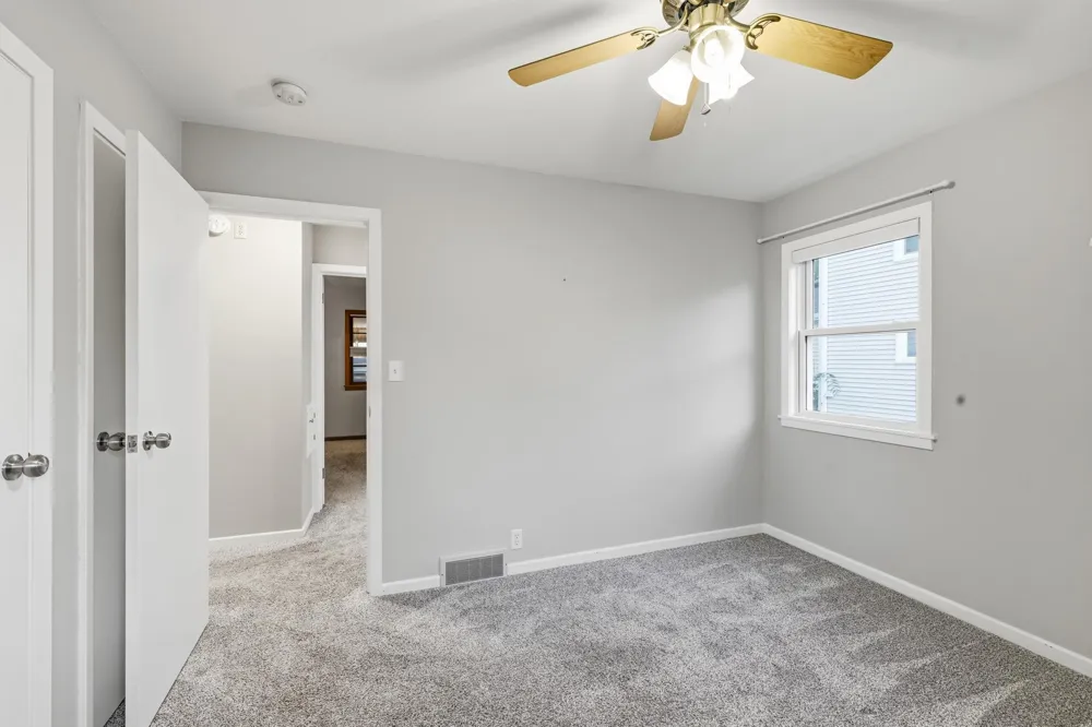 307 S 4th Street Le Sueur, MN 56058