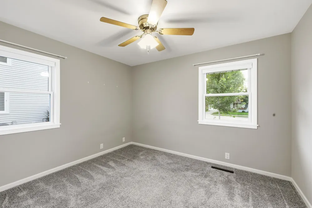 307 S 4th Street Le Sueur, MN 56058