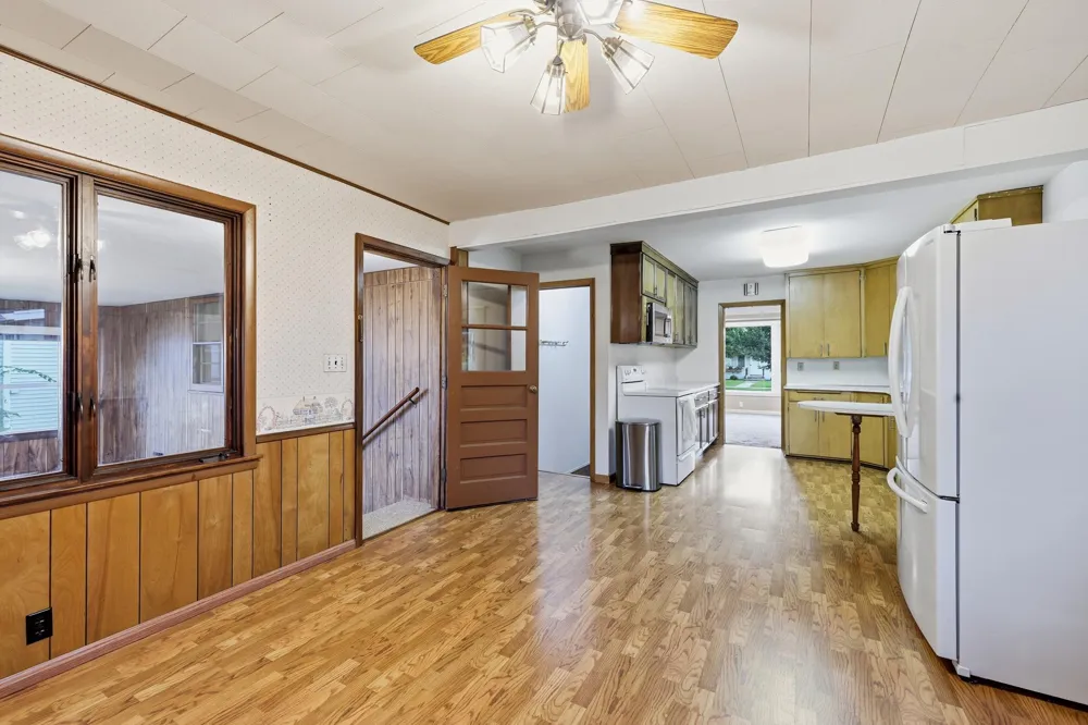 307 S 4th Street Le Sueur, MN 56058
