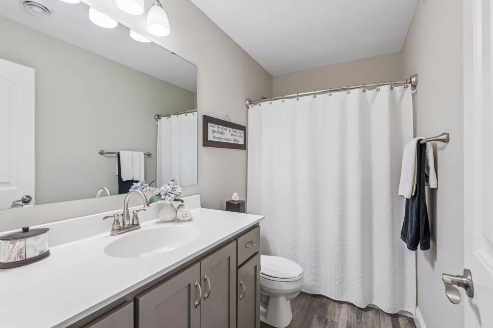 1558 Spruce Street Farmington, MN 55024