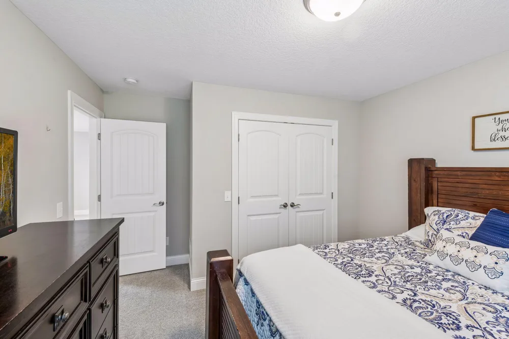 1558 Spruce Street Farmington, MN 55024