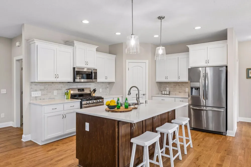1558 Spruce Street Farmington, MN 55024