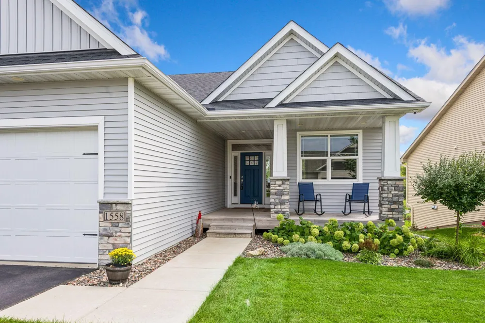 1558 Spruce Street Farmington, MN 55024