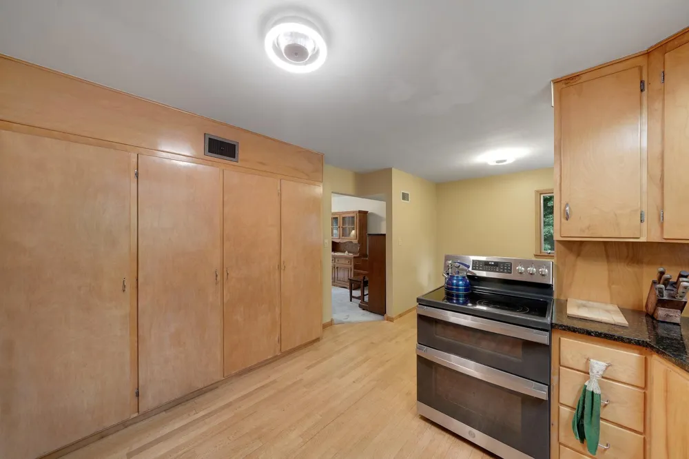 14616 Wildcrest Road Minnetonka, MN 55345