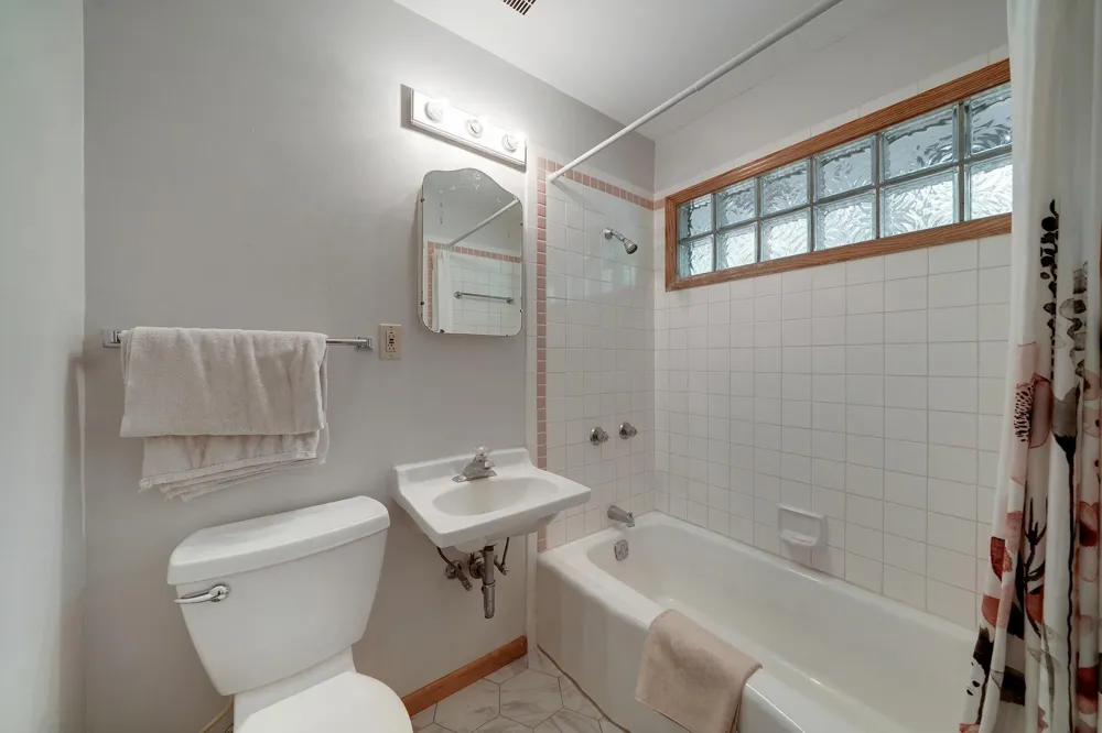 14616 Wildcrest Road Minnetonka, MN 55345