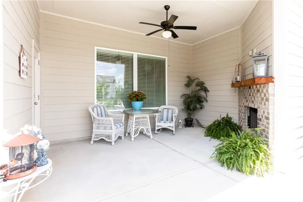 161 Parkers Place Hoschton, GA 30548