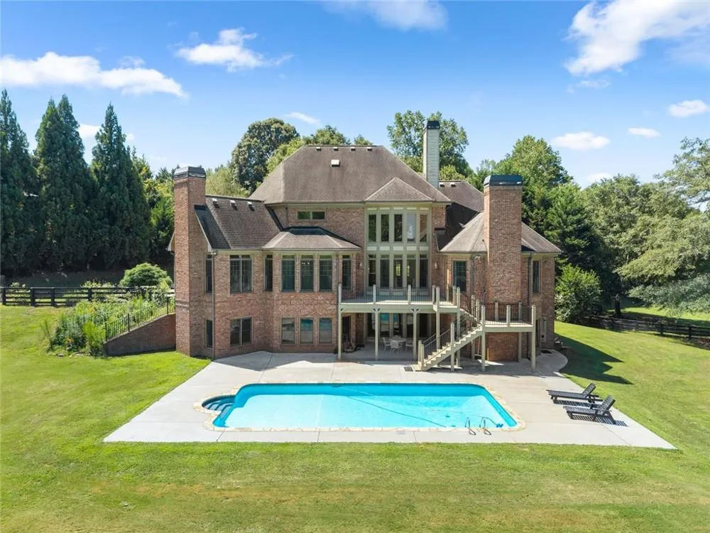 6077 Green Tree Lane Gainesville, GA 30506