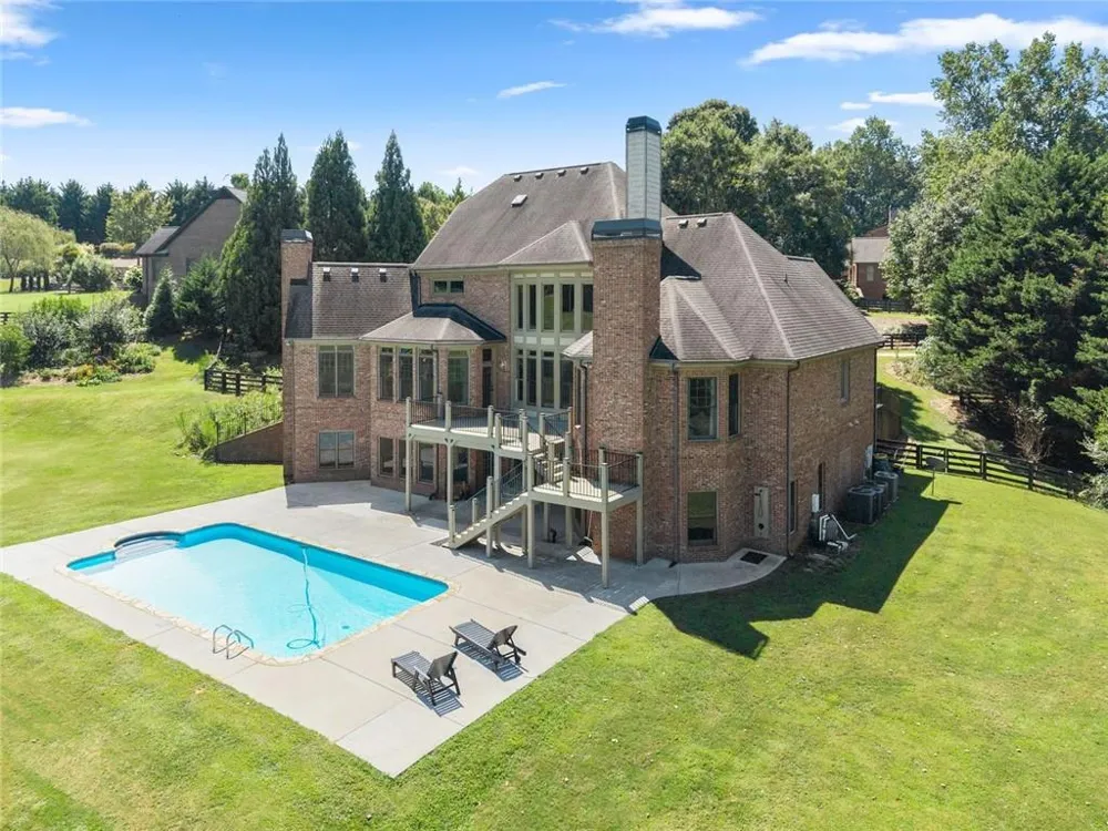 6077 Green Tree Lane Gainesville, GA 30506
