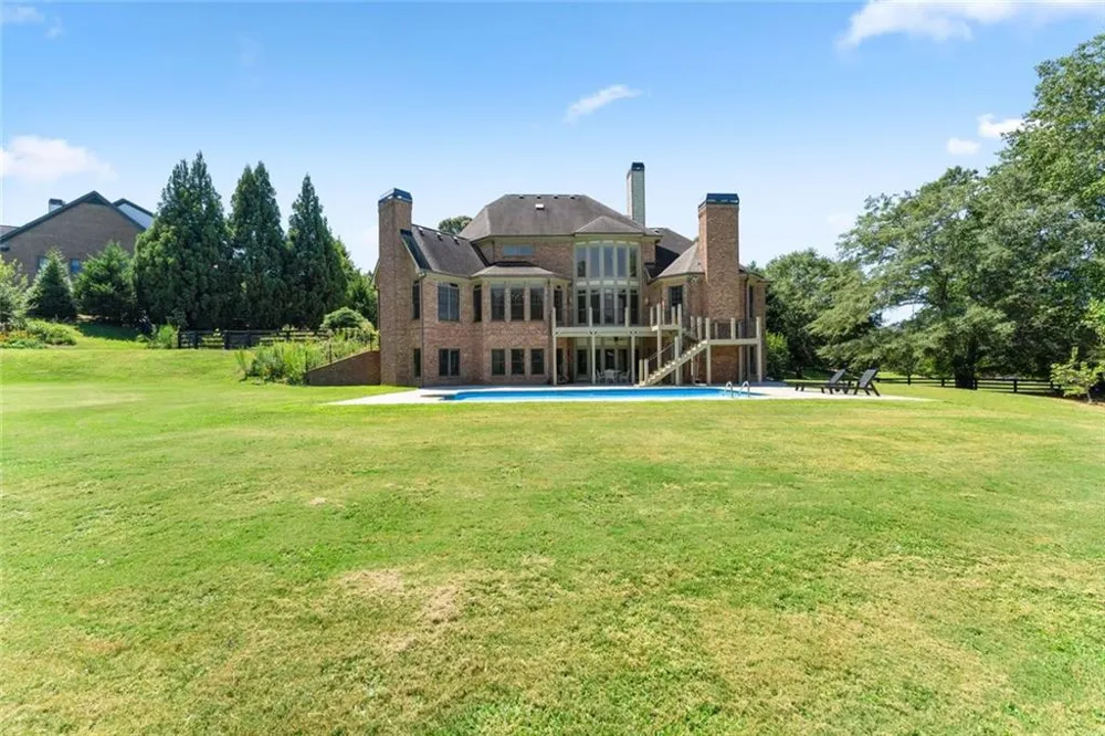 6077 Green Tree Lane Gainesville, GA 30506