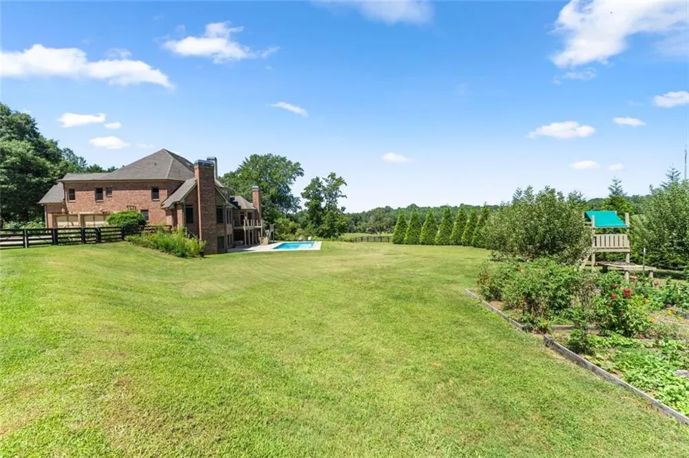 6077 Green Tree Lane Gainesville, GA 30506