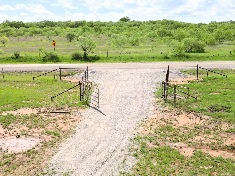 FM 2526 & 569 Cisco, TX 76437