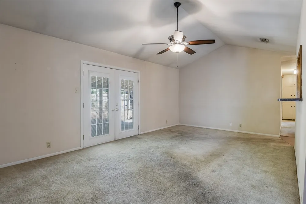 102 Alamo Street Waxahachie, TX 75165