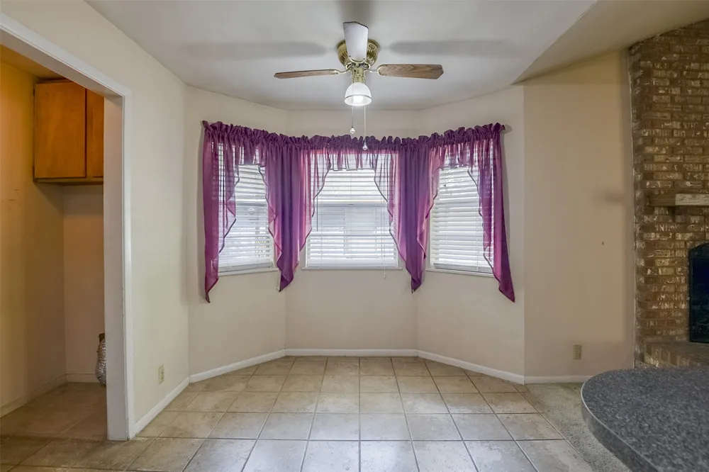 102 Alamo Street Waxahachie, TX 75165
