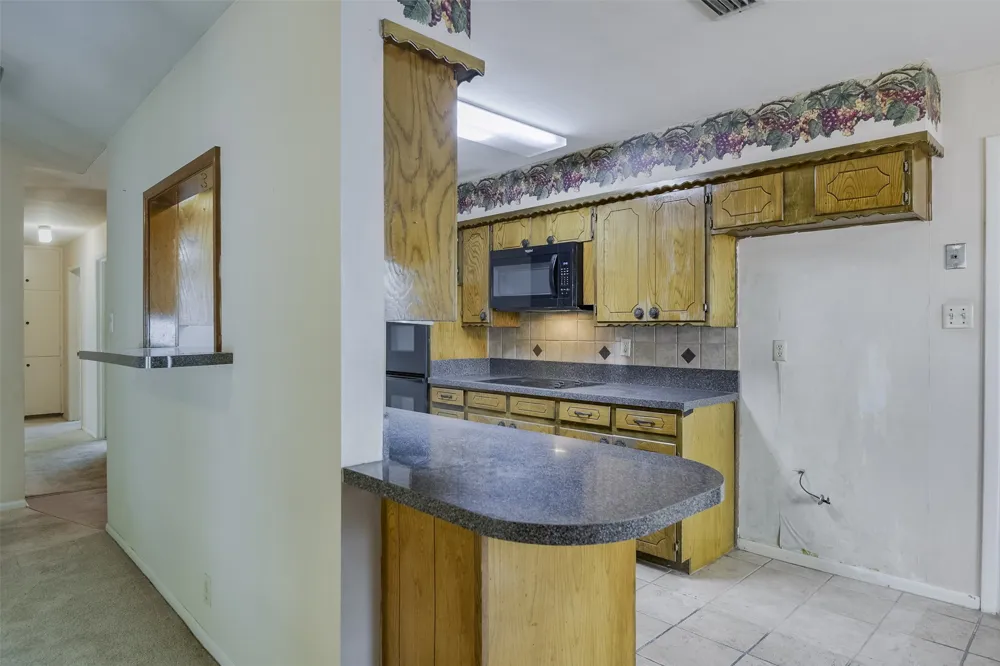 102 Alamo Street Waxahachie, TX 75165