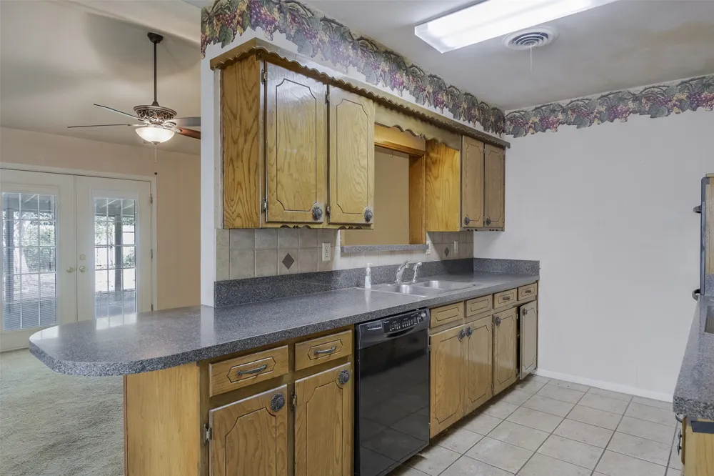 102 Alamo Street Waxahachie, TX 75165
