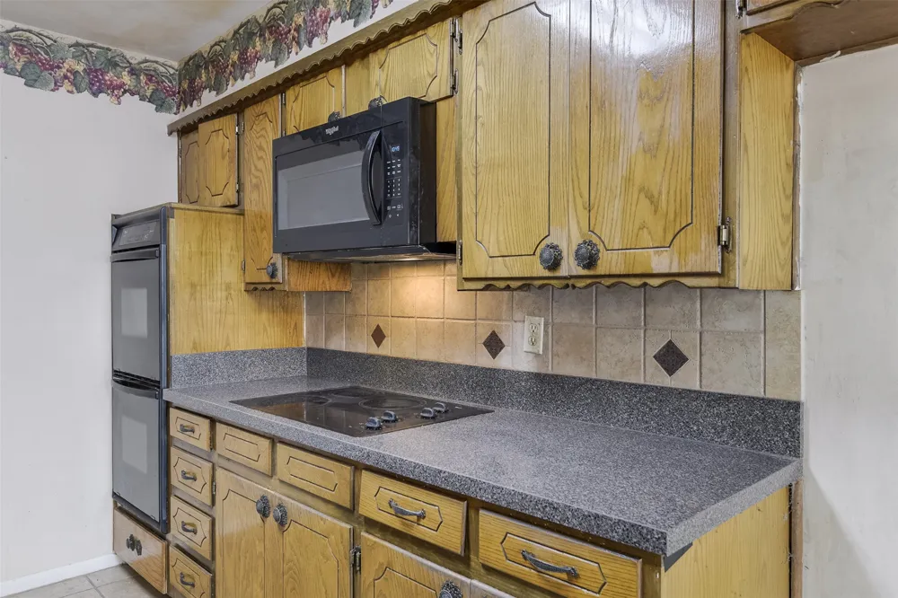 102 Alamo Street Waxahachie, TX 75165