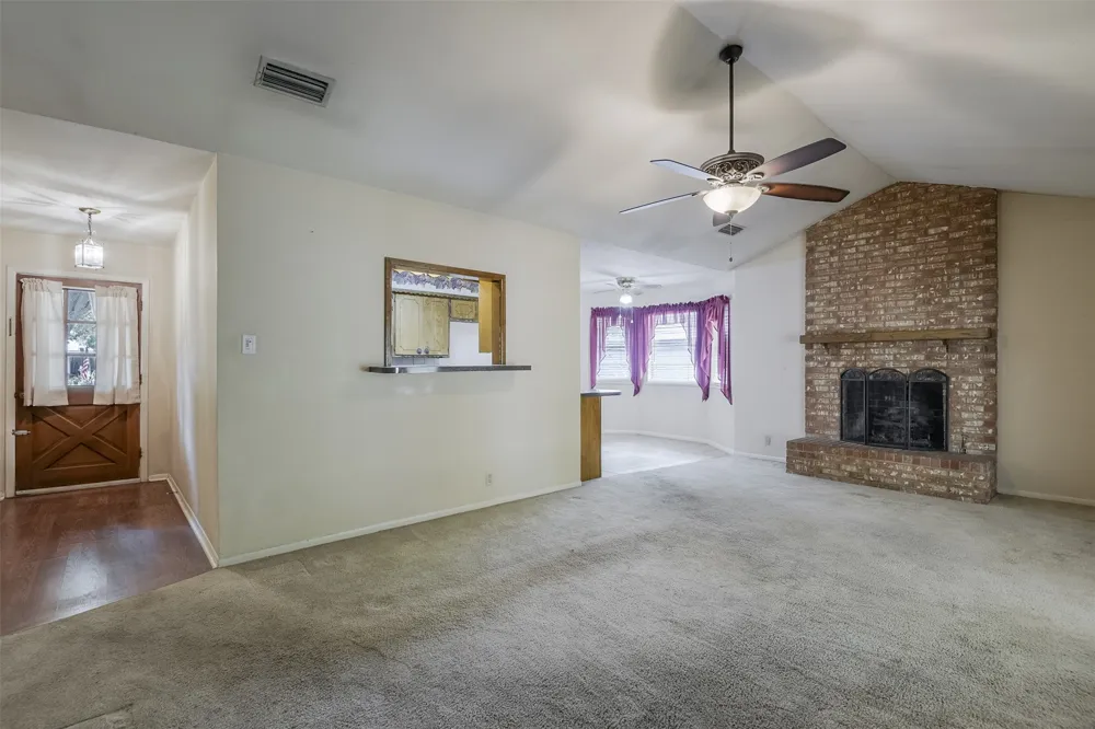 102 Alamo Street Waxahachie, TX 75165