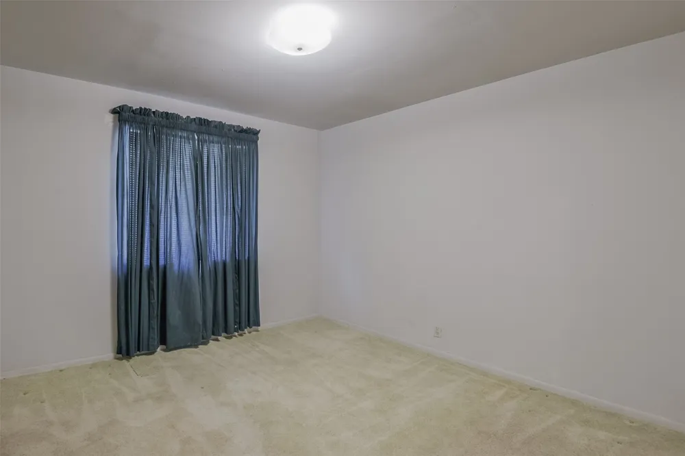 102 Alamo Street Waxahachie, TX 75165