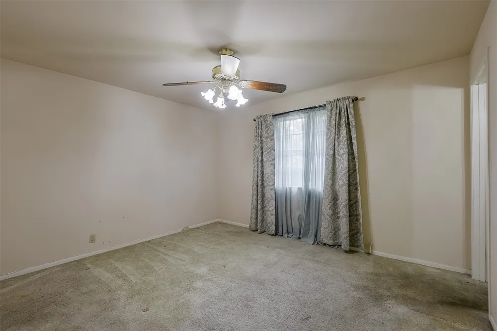 102 Alamo Street Waxahachie, TX 75165