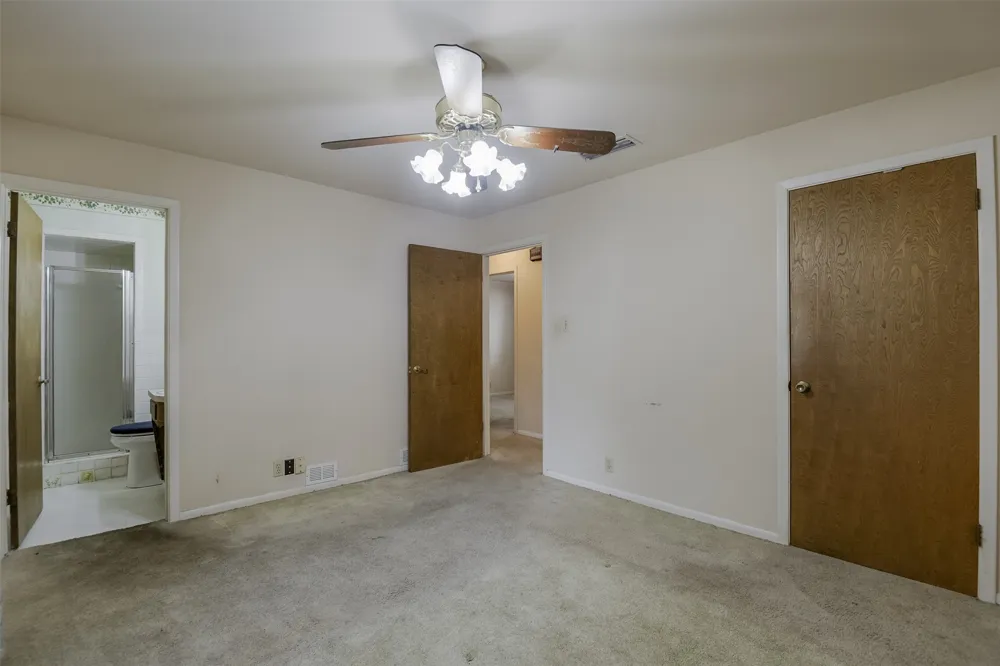 102 Alamo Street Waxahachie, TX 75165
