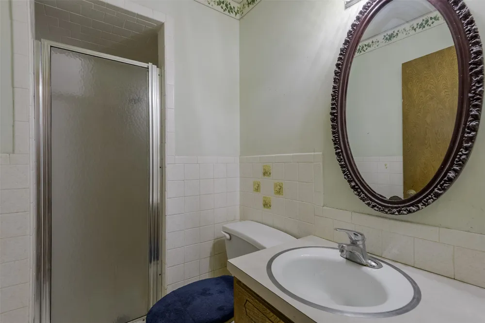 102 Alamo Street Waxahachie, TX 75165