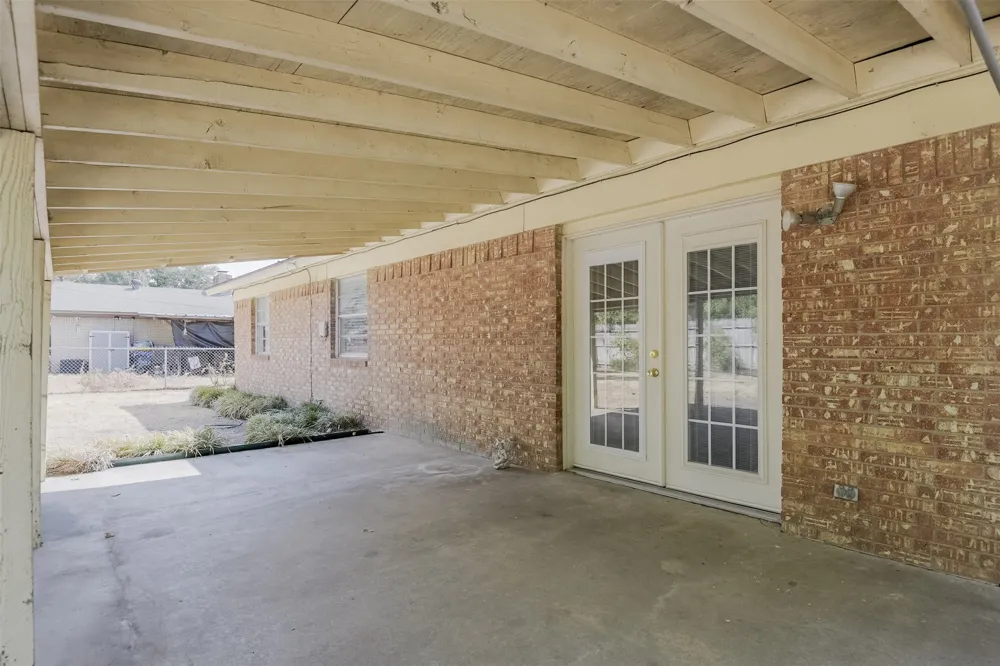102 Alamo Street Waxahachie, TX 75165