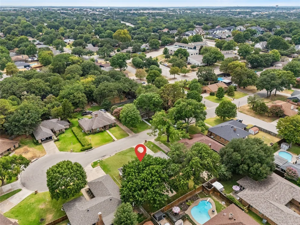 1816 Big Bend Drive Grapevine, TX 76051