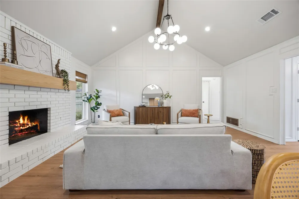 1816 Big Bend Drive Grapevine, TX 76051