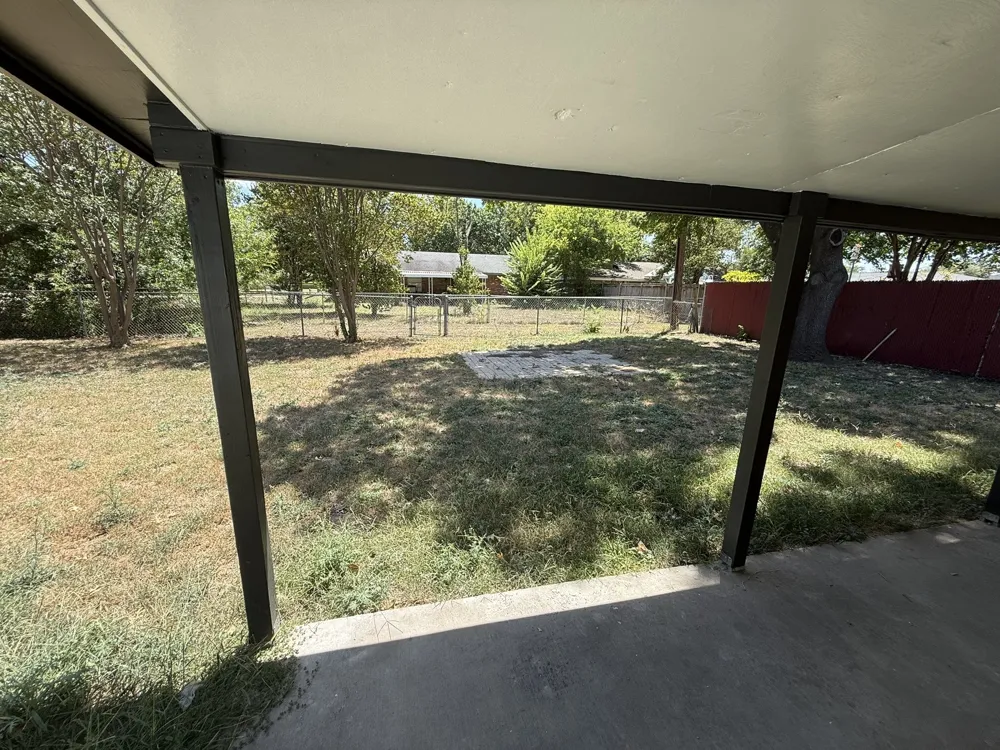 104 Indian Court Waxahachie, TX 75165