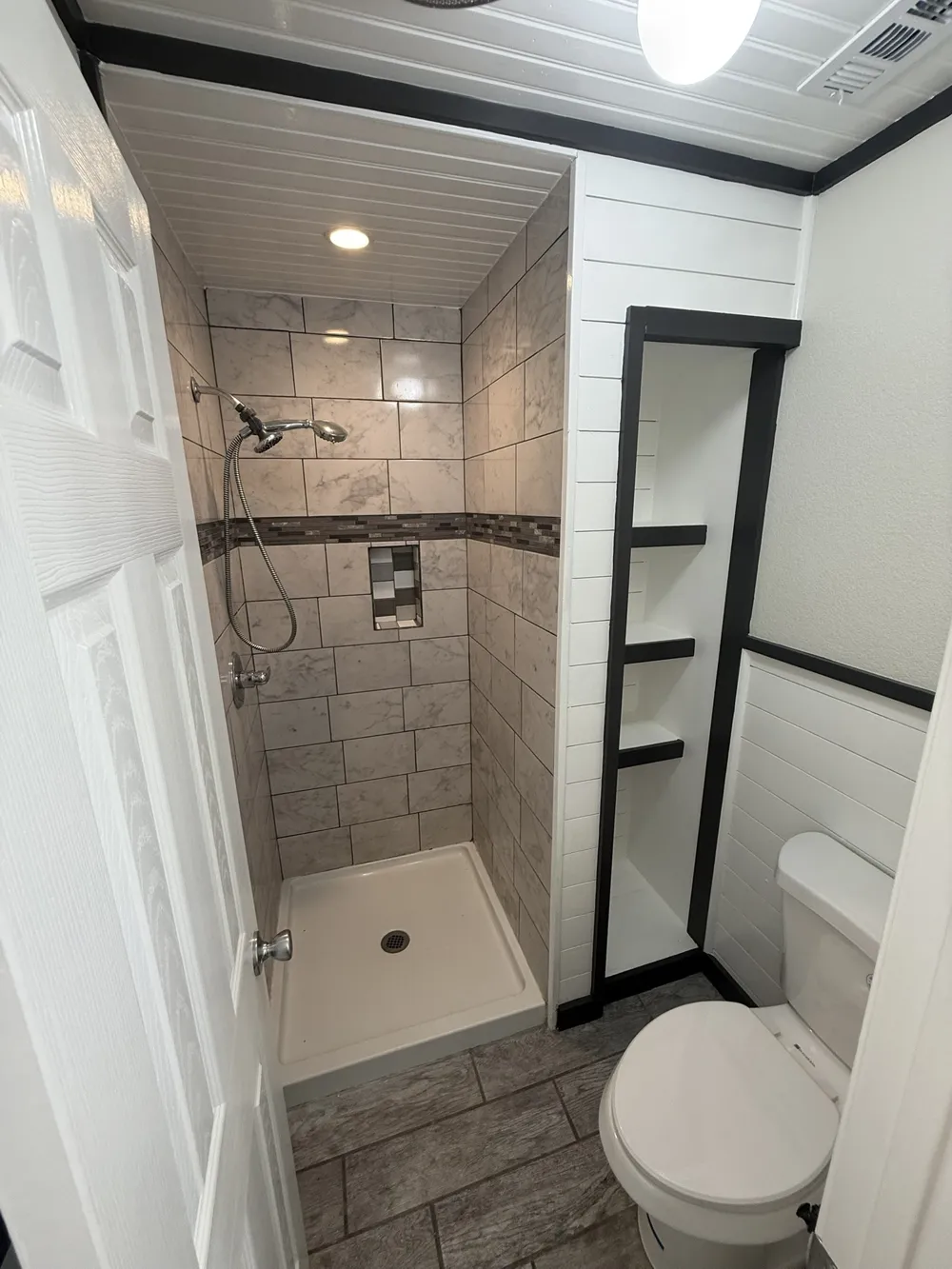 104 Indian Court Waxahachie, TX 75165