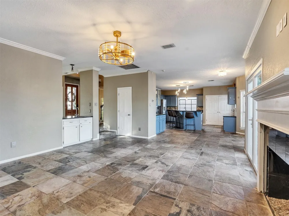 114 Bayou Bend Drive League City, TX 77573