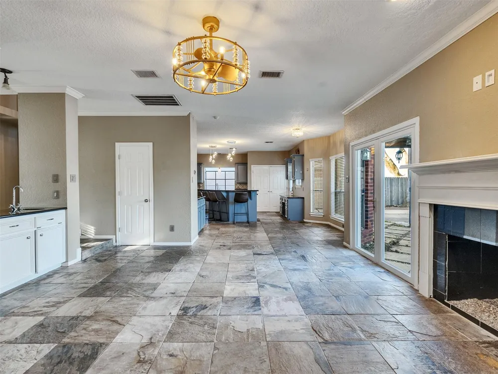 114 Bayou Bend Drive League City, TX 77573