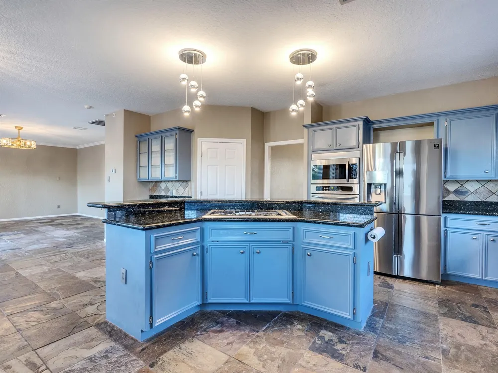 114 Bayou Bend Drive League City, TX 77573