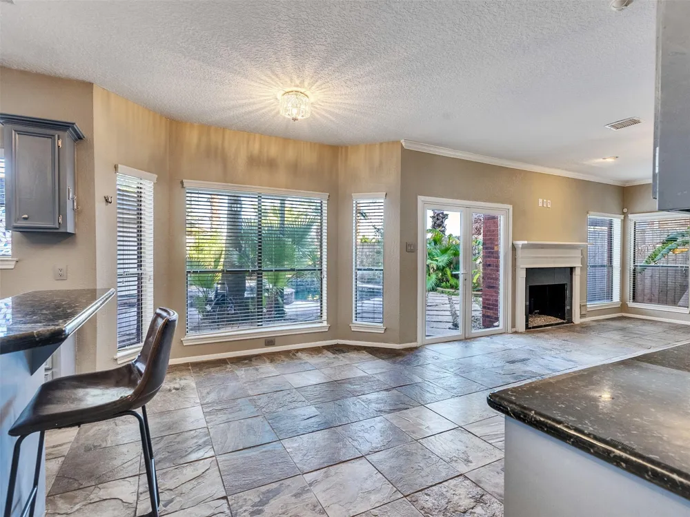 114 Bayou Bend Drive League City, TX 77573