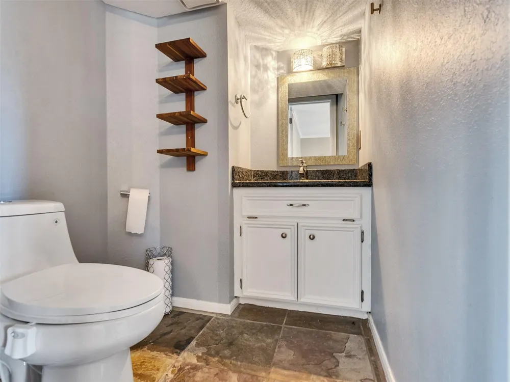 114 Bayou Bend Drive League City, TX 77573